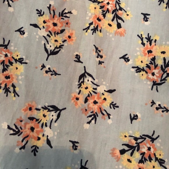 Blue floral off the shoulder shirt - Picture 2 of 3